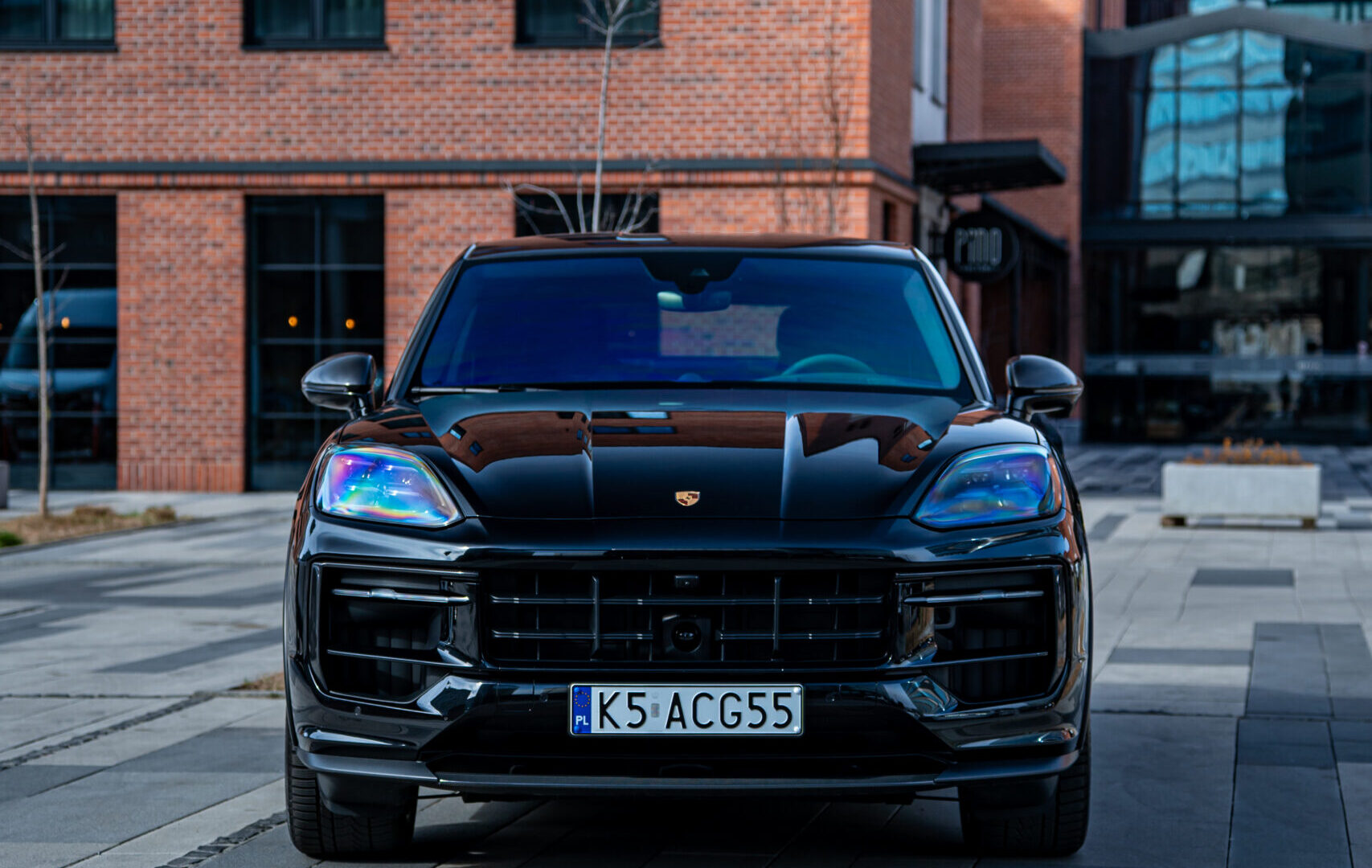 Porsche Cayenne GTS (Black)