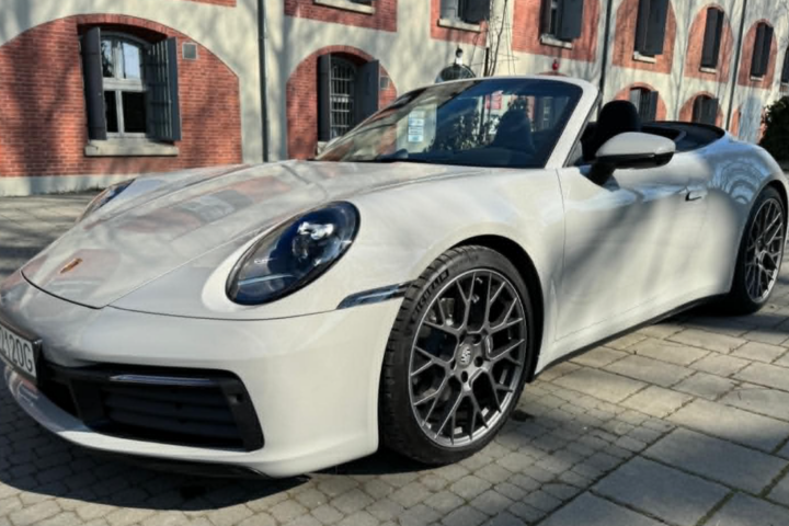 Porsche 911 Carrera Cabriolet